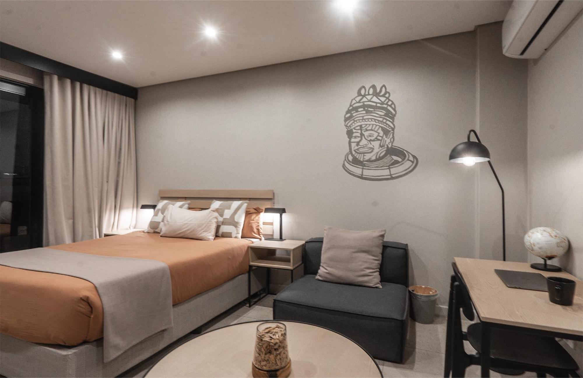 Sandton Urban Hideout Escape-reset-create Apartment