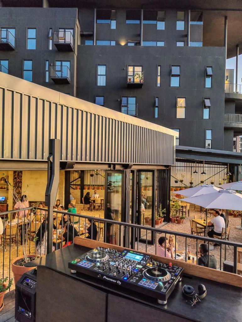Sandton Urban Hideout Escape-reset-create Apartment